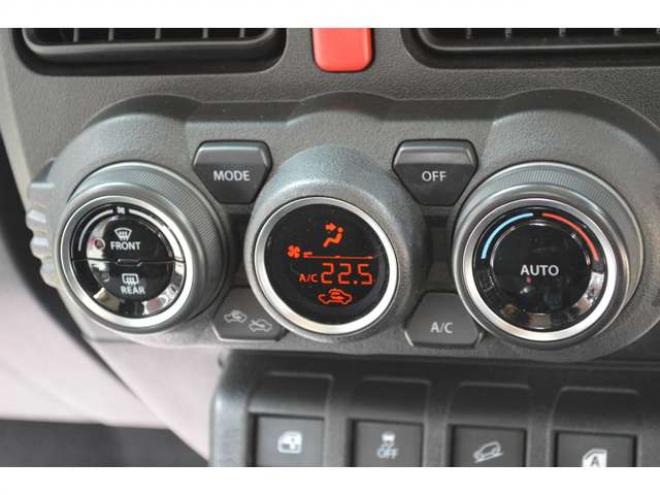 ジムニーXC 4WD　ワンオーナー車セーフティサポート搭載4WDターボ純正ディスプレイオーディオバックカメラLEDライトクルーズコントロールデュアルセンサーブレーキサポート誤発信抑制機能 660