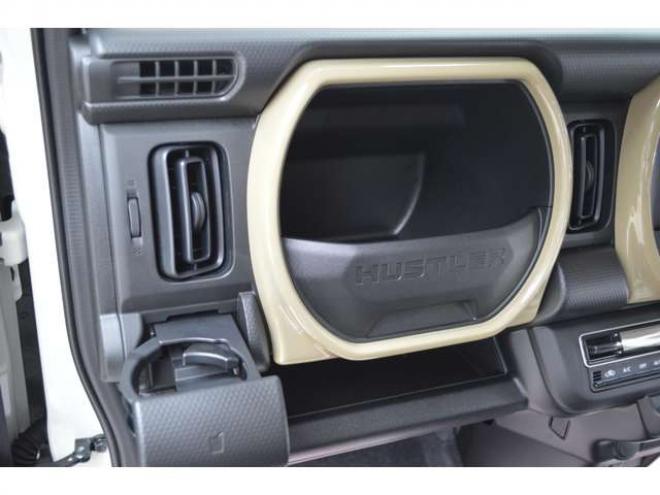 ハスラーハイブリッド G 4WD　届出済未使用車ハイブリッド4WDセーフティサポート搭載アイドリングストップパーキングセンサー横滑り防止装置ハイビームアシストLEDライトアダプティブクルーズコントロール 660