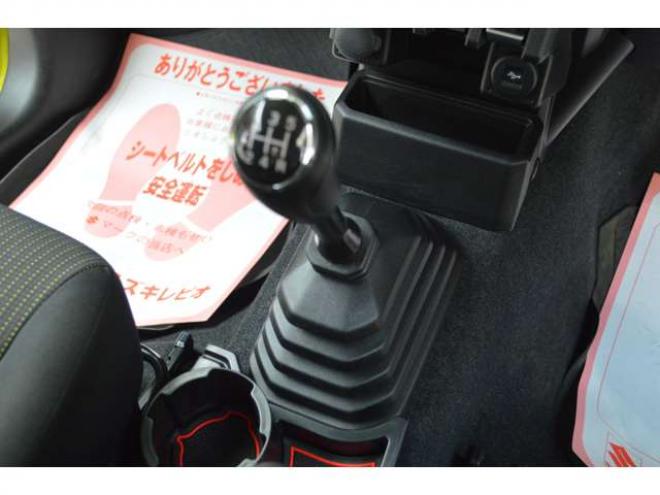 ジムニーXC 4WD　ワンオーナー車5速マニュアル4WDターボセーフティサポート搭載ドライブレコーダー純正ディスプレイオーディオバックカメラLEDライトクルーズコントロール 660
