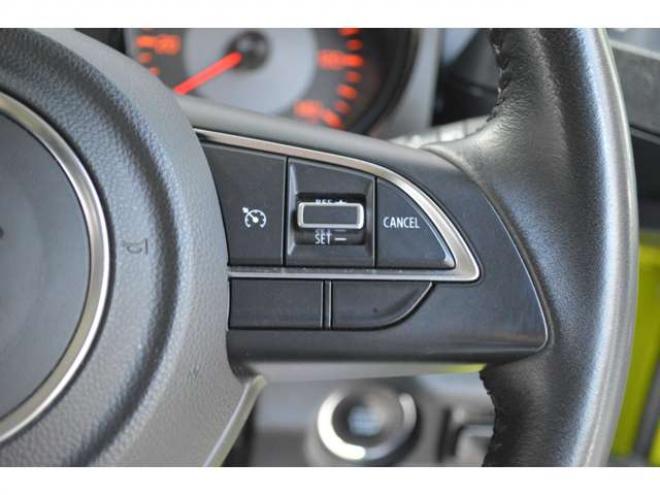 ジムニーXC 4WD　ワンオーナー車5速マニュアル4WDターボセーフティサポート搭載ドライブレコーダー純正ディスプレイオーディオバックカメラLEDライトクルーズコントロール 660