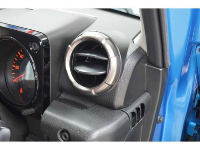 ジムニーXC 4WD　ワンオーナー車セーフティサポート搭載4WDターボ社外ディスプレイオーディオバックカメラLEDライトクルーズコントロールデュアルセンサーブレーキサポート誤発信抑制機能ドライブレコーダー前後 660