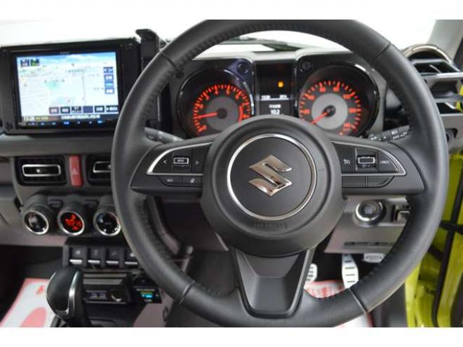 ジムニーXC 4WD　ワンオーナー車4WDターボセーフティサポート搭載アイドリングストップ横滑り防止装置クルーズコントロールハイビームアシストLEDライト8インチナビTVバックカメラETCシートヒーター 660