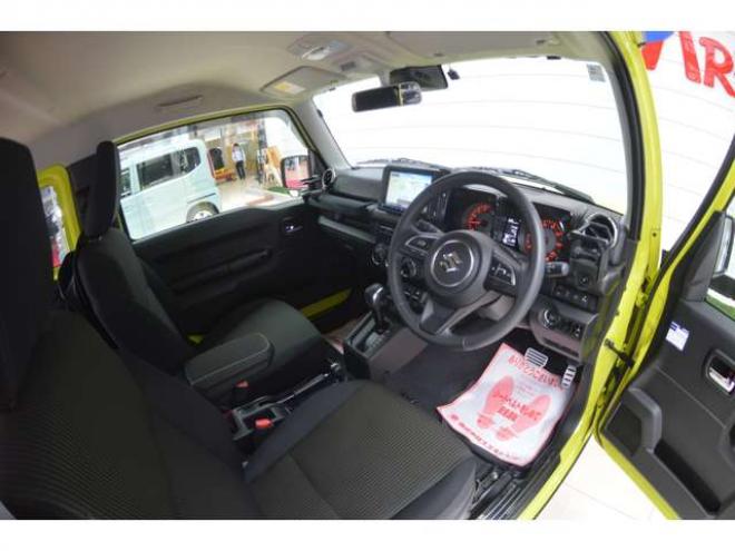 ジムニーXC 4WD　ワンオーナー車4WDターボセーフティサポート搭載アイドリングストップ横滑り防止装置クルーズコントロールハイビームアシストLEDライト8インチナビTVバックカメラETCシートヒーター 660