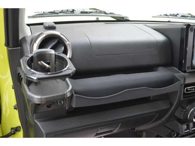 ジムニーXC 4WD　ワンオーナー車4WDターボセーフティサポート搭載アイドリングストップ横滑り防止装置クルーズコントロールハイビームアシストLEDライト8インチナビTVバックカメラETCシートヒーター 660