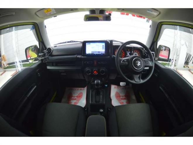 ジムニーXC 4WD　ワンオーナー車4WDターボセーフティサポート搭載アイドリングストップ横滑り防止装置クルーズコントロールハイビームアシストLEDライト8インチナビTVバックカメラETCシートヒーター 660