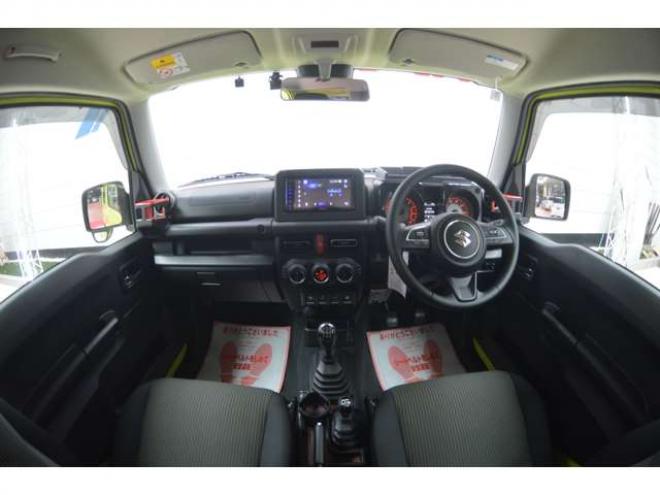ジムニーXC 4WD　ワンオーナー車5速マニュアル4WDターボセーフティサポート搭載ドライブレコーダー純正ディスプレイオーディオバックカメラLEDライトETCクルーズコントロール純正マッドフラップ 660