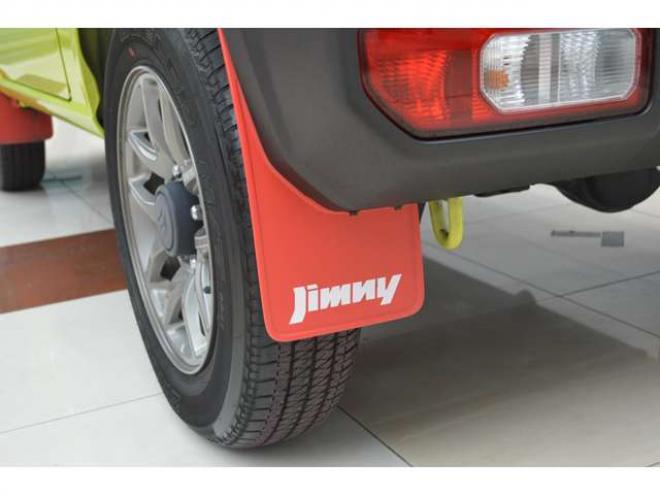 ジムニーXC 4WD　ワンオーナー車5速マニュアル4WDターボセーフティサポート搭載ドライブレコーダー純正ディスプレイオーディオバックカメラLEDライトETCクルーズコントロール純正マッドフラップ 660