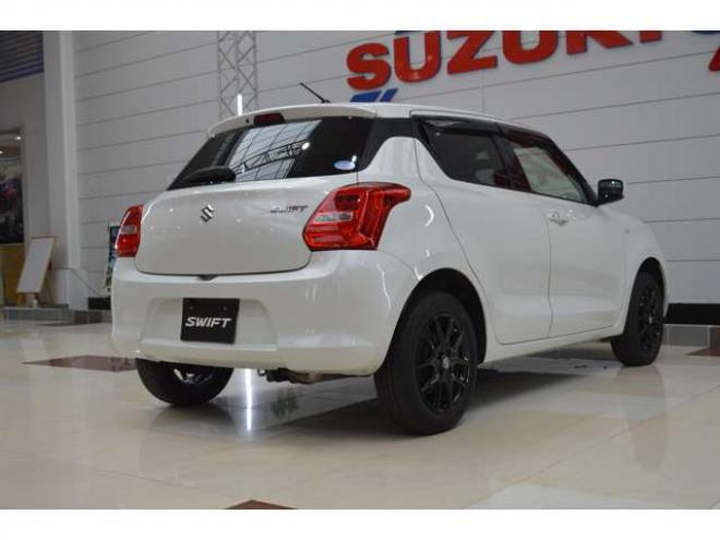 スイフト1.2 XG スズキ セーフティサポート非装着車 4WD　ワンオーナー車4WD横滑り防止装置ABSシートヒータードアミラーヒーターCDスマートキープッシュスタート社外15インチアルミ 1200