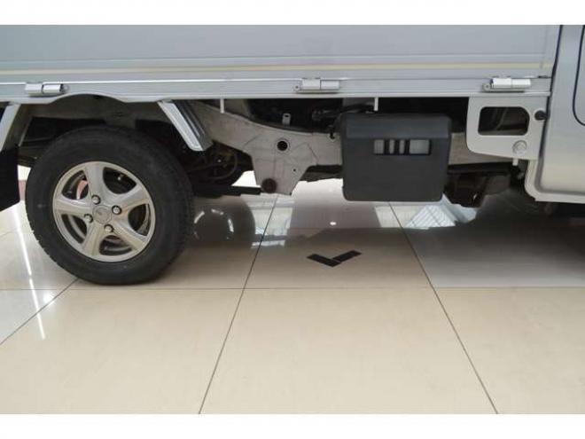 ハイゼットトラック エクストラ SAIIIt 3方開 4WD　ワンオーナー車スマートアシストIII5速マニュアルパートタイム4WDディスプレイオーディオLEDフォグランプ作業灯キーレスエントリー社外アルミホイル 660