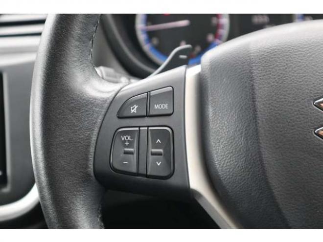 SX4S-CROSS 1.6 4WD　フルセグナビ　バックカメラ　HIDヘッドライト　シートヒーター　ヘッドライトウォッシャー　ETC　パドルシフト 1600