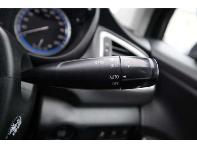 SX4S-CROSS 1.6 4WD　フルセグナビ　バックカメラ　HIDヘッドライト　シートヒーター　ヘッドライトウォッシャー　ETC　パドルシフト 1600