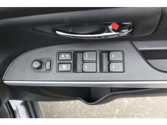 SX4S-CROSS 1.6 4WD　フルセグナビ　バックカメラ　HIDヘッドライト　シートヒーター　ヘッドライトウォッシャー　ETC　パドルシフト 1600