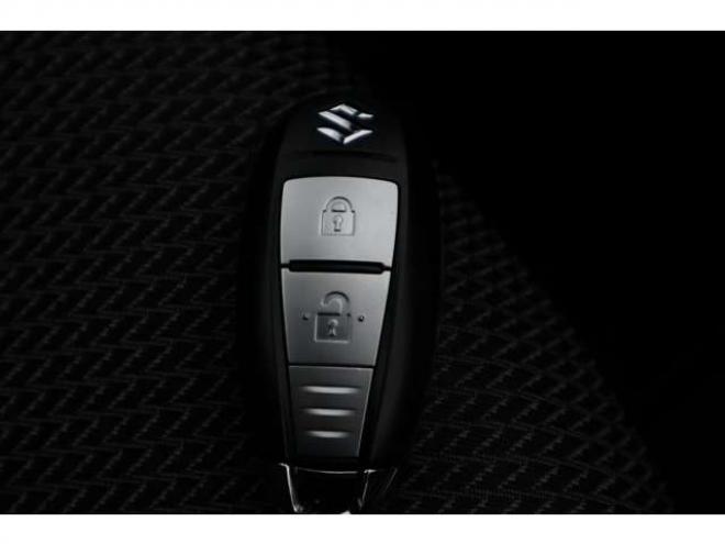 SX4S-CROSS 1.6 4WD　フルセグナビ　バックカメラ　HIDヘッドライト　シートヒーター　ヘッドライトウォッシャー　ETC　パドルシフト 1600