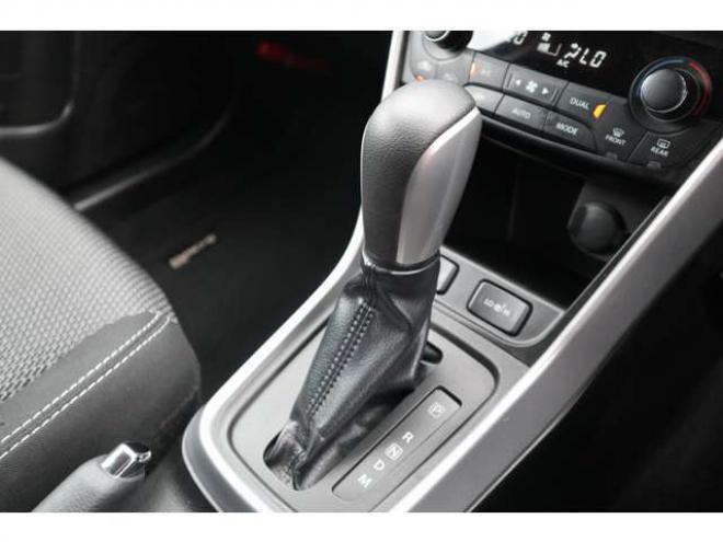 SX4S-CROSS 1.6 4WD　フルセグナビ　バックカメラ　HIDヘッドライト　シートヒーター　ヘッドライトウォッシャー　ETC　パドルシフト 1600
