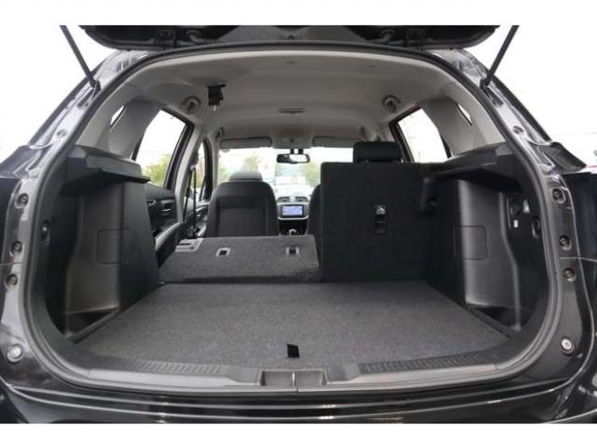 SX4S-CROSS 1.6 4WD　フルセグナビ　バックカメラ　HIDヘッドライト　シートヒーター　ヘッドライトウォッシャー　ETC　パドルシフト 1600