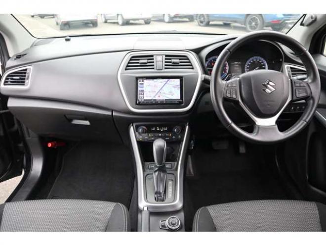 SX4S-CROSS 1.6 4WD　フルセグナビ　バックカメラ　HIDヘッドライト　シートヒーター　ヘッドライトウォッシャー　ETC　パドルシフト 1600