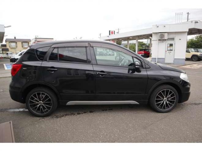 SX4S-CROSS 1.6 4WD　フルセグナビ　バックカメラ　HIDヘッドライト　シートヒーター　ヘッドライトウォッシャー　ETC　パドルシフト 1600