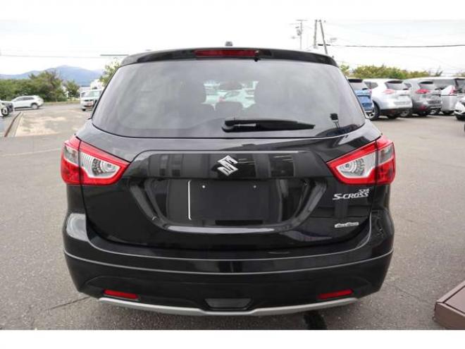 SX4S-CROSS 1.6 4WD　フルセグナビ　バックカメラ　HIDヘッドライト　シートヒーター　ヘッドライトウォッシャー　ETC　パドルシフト 1600