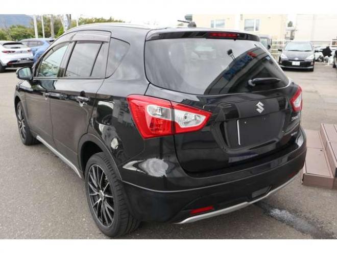 SX4S-CROSS 1.6 4WD　フルセグナビ　バックカメラ　HIDヘッドライト　シートヒーター　ヘッドライトウォッシャー　ETC　パドルシフト 1600