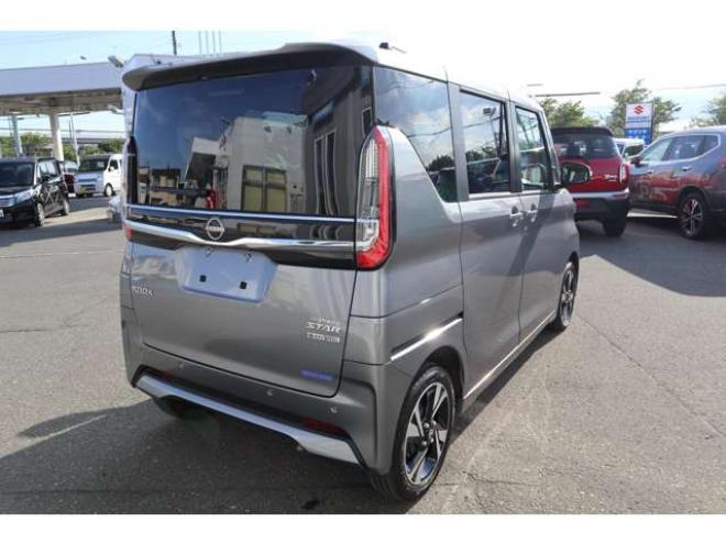 ルークスハイウェイスターGターボ プロパイロット エディション 4WD　デジタルルームミラー　アラウンドビュー　電動パーキング　シートヒーター　両側電動スライドドア　アダプティブクルーズコントロール 660