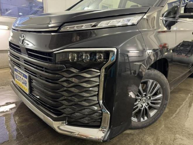 ヴォクシーＳ－Ｚ　ハイブリッド　ワンオーナー　寒冷地仕様　禁煙車　トヨタ保証継承付　衝突軽減ブレーキ　レーダークルーズ　純正ナビ　地デジ　Ｂｌｕｅｔｏｏｔｈ　バックカメラ　デジタルインナーミラー　前後ドライブレコーダー　ＥＴＣ 4WD 1800 5Dr