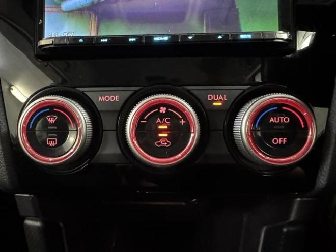 フォレスター２．０ｉ－Ｌアイサイト　アドバンスドセーフティＰＫＧ　本州仕入　禁煙車　衝突軽減アイサイト＆レーダークルーズコントロール　車線逸脱警報　ＬＥＤヘッドライト　ケンウッドナビ　地デジ　Ｂｌｕｅｔｏｏｔｈ　バックカメラ　ＥＴＣ 4WD 2000 5Dr
