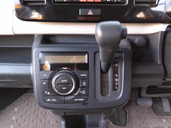 モコモコ Ｘ　ＦＯＵＲ ４ＷＤ　ＡＢＳ　スマートー　プッシュスタート　ナビＴＶ　ブルーツース　バックカメラ　リモコンスターター　ドアミラーウインカー　Ｄ席シートヒーター　夏冬アルミタイヤ付　車検令和１０年９月　保証１年付 4WD 660 5Dr