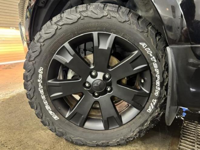 デリカＤ：５　Ｄパワーパッケージ　本州仕入　寒冷地仕様　禁煙車　ディーゼルターボ　大型ルーフラック　リアアンダーバー＿純正１８インチＡＷ＋ＢＦグッドリッチホワイトレター　ストラーダナビ　地デジ　Ｂｌｕｅｔｏｏｔｈハンズフリー　ＥＴＣ 4WD 2200 5Dr