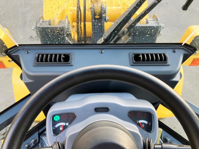 ホイールローダコマツ　中古　WA30-6E0　建機　
