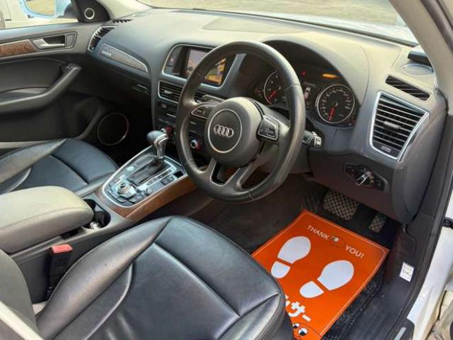 アウディQ5 2.0 TFSI クワトロ 4WD　パワーゲート・シートヒーター・ドラレコ 正規輸入車 2000