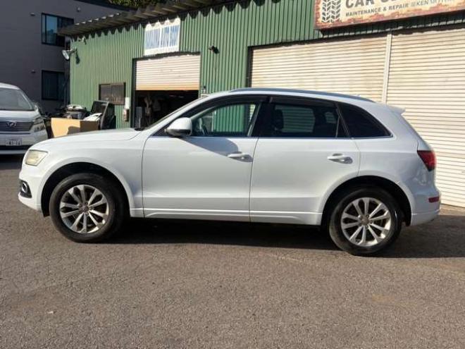 アウディQ5 2.0 TFSI クワトロ 4WD　パワーゲート・シートヒーター・ドラレコ 正規輸入車 2000