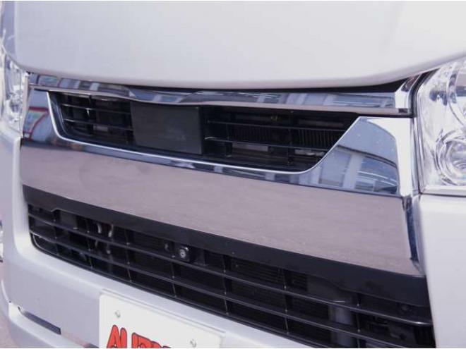 ハイエースバン2.8 スーパーGL ロング ディーゼルターボ 4WD　SDナビTV　パノラミックビューモニター　415コブラフロントスポイラー　リアスポイラー　ボンネット　18インチアルミ　ベッドキット　ローダウン　デジタルインナーミラー　LEDヘッドライト　スマートキー 2800