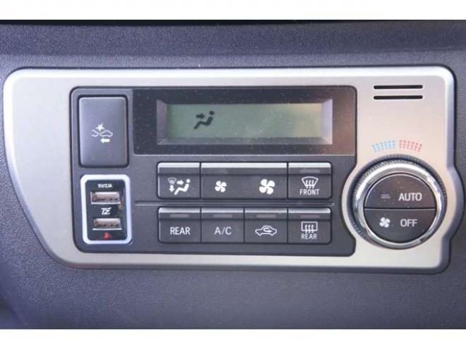 ハイエースバン2.8 スーパーGL ロング ディーゼルターボ 4WD　SDナビTV　パノラミックビューモニター　415コブラフロントスポイラー　リアスポイラー　ボンネット　18インチアルミ　ベッドキット　ローダウン　デジタルインナーミラー　LEDヘッドライト　スマートキー 2800