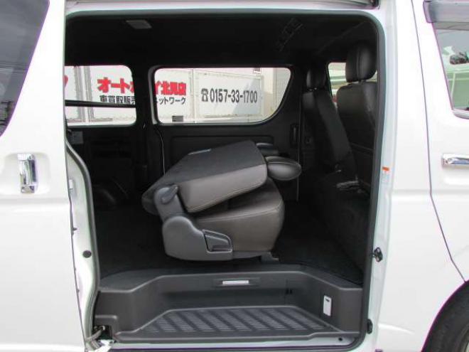 ハイエースバン2.8 スーパーGL 50TH アニバーサリー リミテッド ロングボディ ディーゼルターボ 4WD　ディーゼルターボ/両側パワースライドドア/衝突軽減ブレーキ/LEDヘッドライト/SDナビ/フルセグTV/バックカメラ/ブルートゥース/ETC/オートライト/オートハイビーム/社外アルミホイール 2800