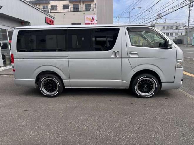 ハイエースバン2.8 スーパーGL ロング ディーゼルターボ 4WD　リアクーラー&ヒーター　プッシュスタート　スマートキー　　ベッドキッド LEDヘッドライト横滑り防止　衝突被害軽減　車線逸脱　トヨタ純正ナビ　フルセグTV　Bluetooth　バックカメラ トヨタ純正リアモニター ETC 2800