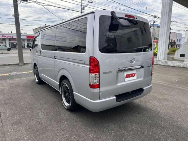 ハイエースバン2.8 スーパーGL ロング ディーゼルターボ 4WD　リアクーラー&ヒーター　プッシュスタート　スマートキー　　ベッドキッド LEDヘッドライト横滑り防止　衝突被害軽減　車線逸脱　トヨタ純正ナビ　フルセグTV　Bluetooth　バックカメラ トヨタ純正リアモニター ETC 2800
