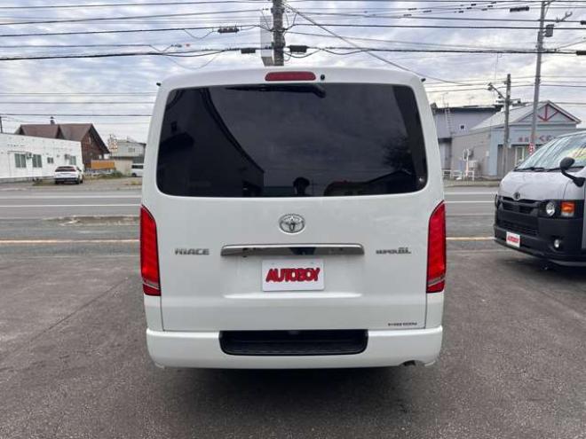 ハイエースバン2.8 スーパーGL ダークプライムII ロングボディ ディーゼルターボ 4WD　ESSEX　FスポイラーVer3 サイドライナー リアライナー フロアマッド ENCD17インチ YOKOHAMA PA03 ハーフレザーシート Pスタート リアヒーター&クーラー 社外テールランプ OPLEDヘッドライト ベッドキット 2800