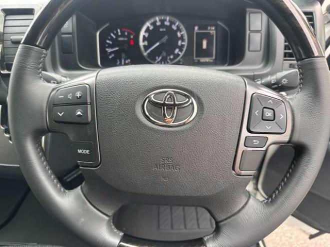 ハイエースバン2.8 スーパーGL ダークプライムII ロングボディ ディーゼルターボ 4WD　ESSEX　FスポイラーVer3 サイドライナー リアライナー フロアマッド ENCD17インチ YOKOHAMA PA03 ハーフレザーシート Pスタート リアヒーター&クーラー 社外テールランプ OPLEDヘッドライト ベッドキット 2800