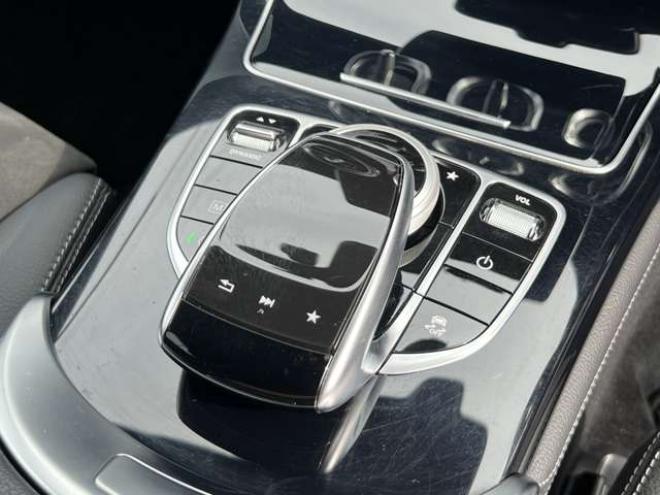 ベンツGLC 220 d 4マチック スポーツ ディーゼルターボ 4WD　純正ナビ　全方位カメラ　フルセグTV　ディストロニックプラス　全席シートヒーター　パークトロニック　LEDヘッドライト　電動リアゲート　パドルシフト　ハーフレザー　アンサーバック　アンビエントライト 正規輸入車 2100