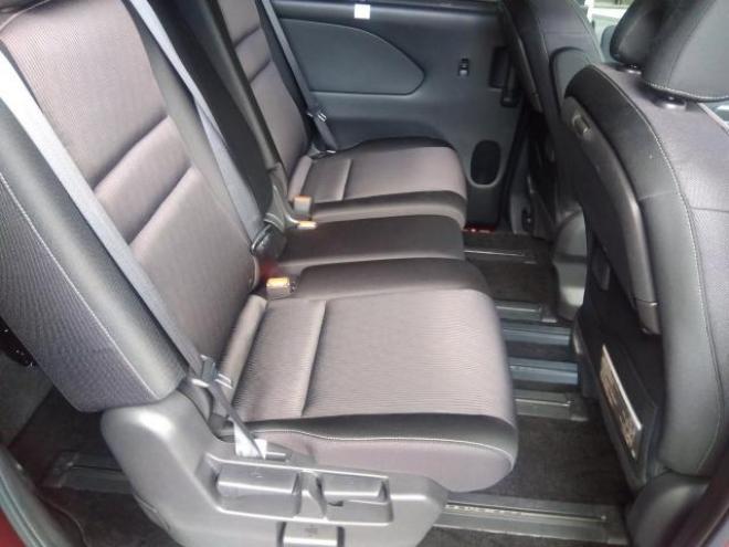 セレナハイウェイスター Vセレクション 4WD 2000 5Dr