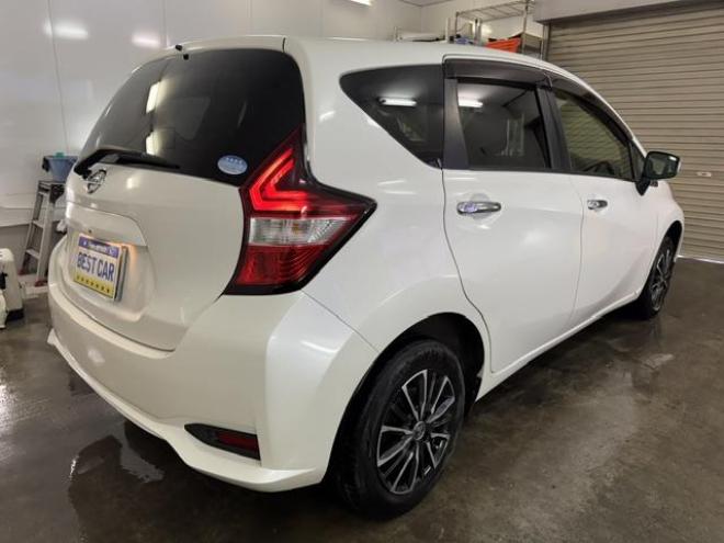 ノートＸ　Ｆｏｕｒ　禁煙車　寒冷地仕様　衝突軽減エマージェンシーブレーキ　レーンモニタリング　純正エンジンスターター　インテリジェントキー　イクリプスナビ　地デジ　ＤＶＤ再生　横滑り防止装置　パートタイム４ＷＤ 4WD 1200 5Dr
