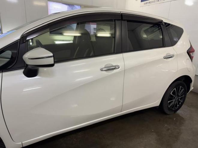 ノートＸ　Ｆｏｕｒ　禁煙車　寒冷地仕様　衝突軽減エマージェンシーブレーキ　レーンモニタリング　純正エンジンスターター　インテリジェントキー　イクリプスナビ　地デジ　ＤＶＤ再生　横滑り防止装置　パートタイム４ＷＤ 4WD 1200 5Dr