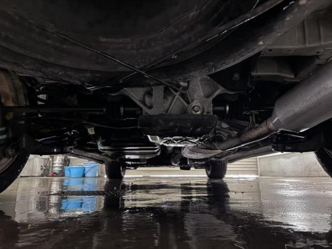 ヴェルファイア２．４Ｚ　後期型　禁煙車　純正リアフリップダウンモニター　純正１８インチＡＷ　社外１６ＡＷ＋スタッドレスタイヤ　両側パワースライドドア　純正ナビ　地デジ　ＤＶＤ再生　Ｂｌｕｅｔｏｏｔｈオーディオ　バックカメラ 4WD 2400 5Dr