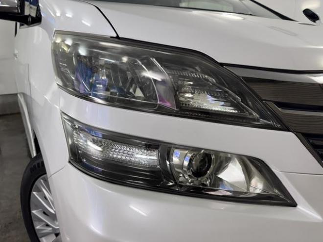 ヴェルファイア２．４Ｚ　後期型　禁煙車　純正リアフリップダウンモニター　純正１８インチＡＷ　社外１６ＡＷ＋スタッドレスタイヤ　両側パワースライドドア　純正ナビ　地デジ　ＤＶＤ再生　Ｂｌｕｅｔｏｏｔｈオーディオ　バックカメラ 4WD 2400 5Dr