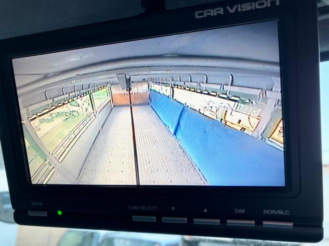 フォワード中古　増tワイド家畜運搬車　大型トラック