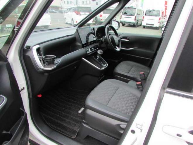 ヴォクシー2.0 S-Z 4WD　GRエアロ/WORK20インチアルミホイール/RSR車高調/純正ナビ/フルセグTV/バックカメラ/両側パワースライドドア/レーダークルーズコントロール/純正フリップダウンモニター/ビルトインETC 2000