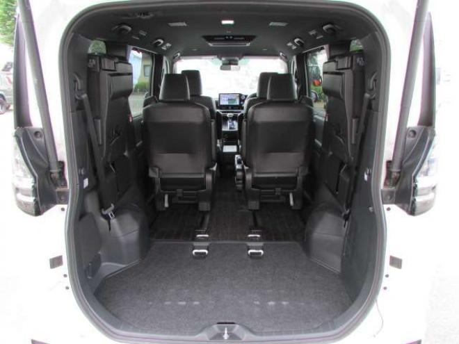 ヴォクシー2.0 S-Z 4WD　GRエアロ/WORK20インチアルミホイール/RSR車高調/純正ナビ/フルセグTV/バックカメラ/両側パワースライドドア/レーダークルーズコントロール/純正フリップダウンモニター/ビルトインETC 2000