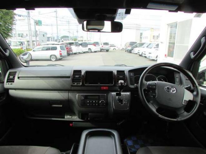 ハイエースバン2.8 スーパーGL 50TH アニバーサリー リミテッド ロングボディ ディーゼルターボ 4WD　ディーゼルターボ/両側パワースライドドア/衝突軽減ブレーキ/LEDヘッドライト/SDナビ/フルセグTV/バックカメラ/ブルートゥース/ETC/オートライト/オートハイビーム/社外アルミホイール 2800