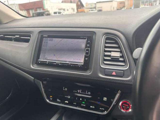 ヴェゼル1.5 ハイブリッド Z ホンダセンシング 4WD　ハーフレザーシート クルーズコントロール ステアリングスイッチ オートライト 車線逸脱防止 横滑り防止  ETC 純正ナビ USB HDMI Bluetooth TV Bカメラ SPORTモード 電動パーキング ブレーキホールド 純正エンスタ 1500