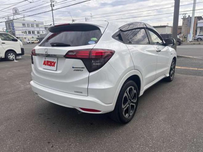ヴェゼル1.5 ハイブリッド Z ホンダセンシング 4WD　ハーフレザーシート クルーズコントロール ステアリングスイッチ オートライト 車線逸脱防止 横滑り防止  ETC 純正ナビ USB HDMI Bluetooth TV Bカメラ SPORTモード 電動パーキング ブレーキホールド 純正エンスタ 1500